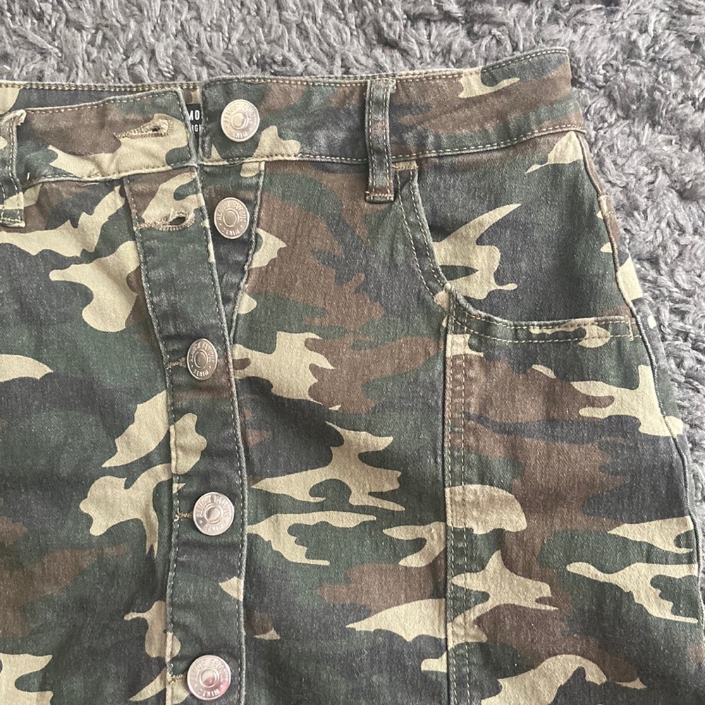 Almost Famous Camo Skirt